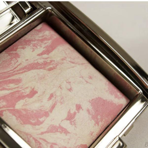 Hourglass Ambient Lighting Blush
