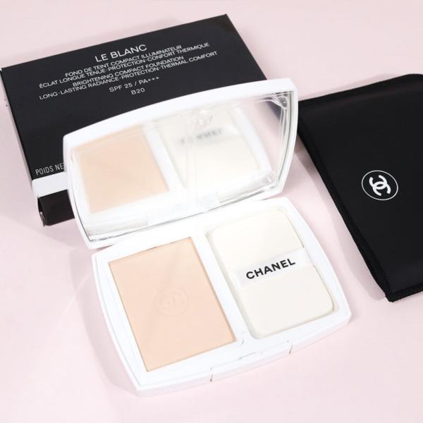 Chanel Le Blanc Brightening Compact Foundation