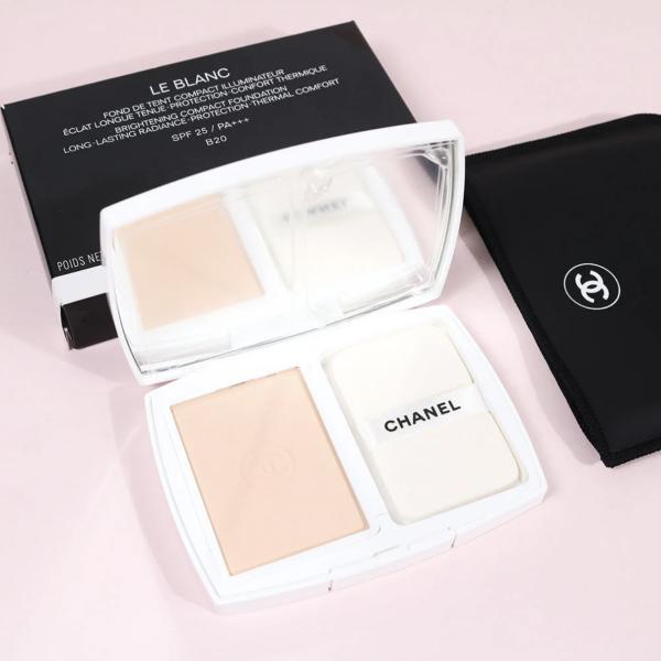 Chanel Le Blanc Brightening Compact Foundation