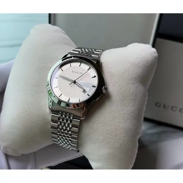 Gucci 126.4 Silver Dial